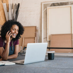 Vom Nebengewerbe zum Vollzeitunternehmen: Wann ist der richtige Zeitpunkt?