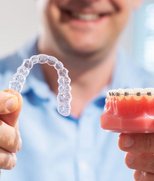 Invisalign, Zahnspange & Co.: Wann sind die Kosten steuerlich als außergewöhnliche Belastung absetzbar? 