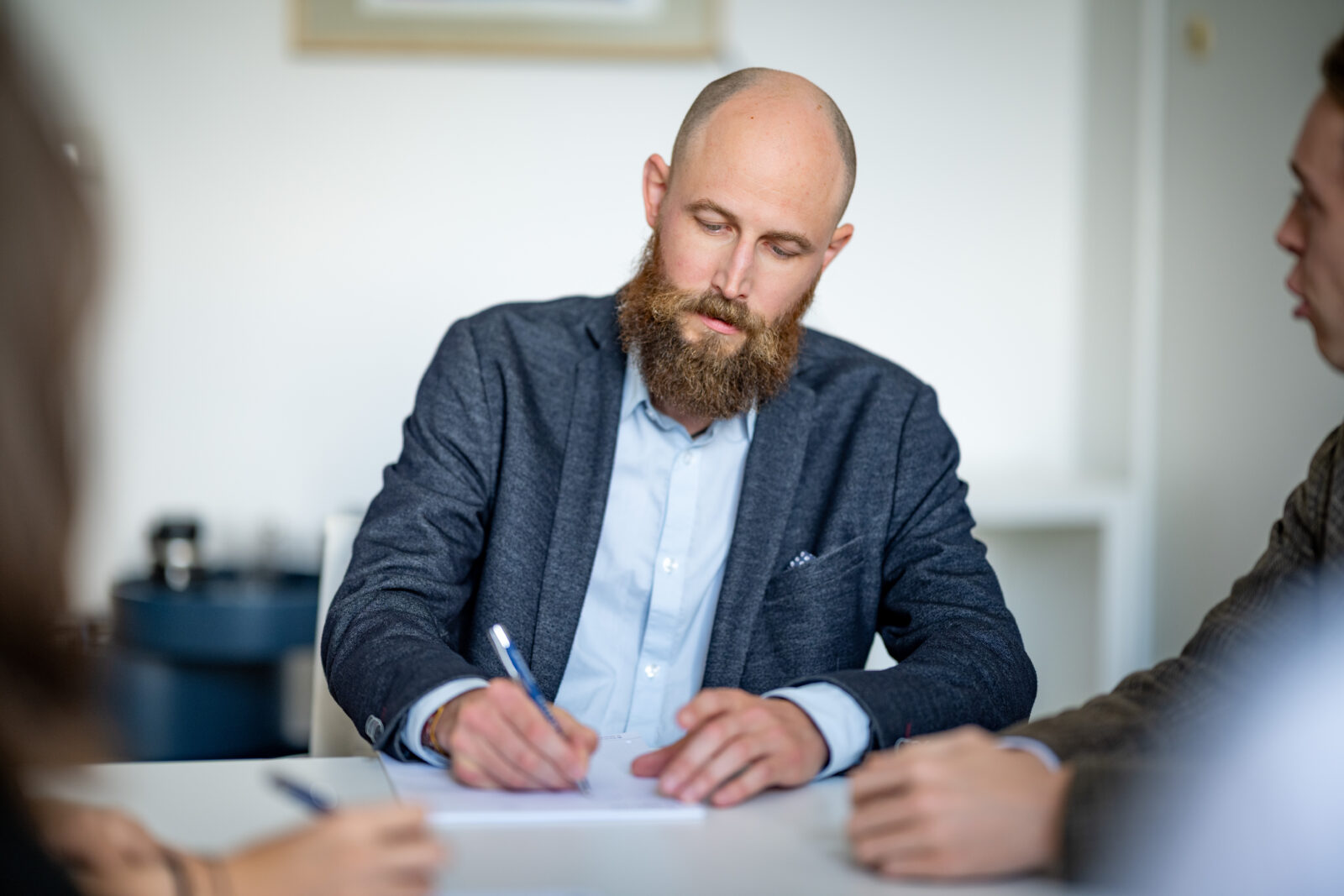 Setzen Sie auf branchenübergreifende Expertise