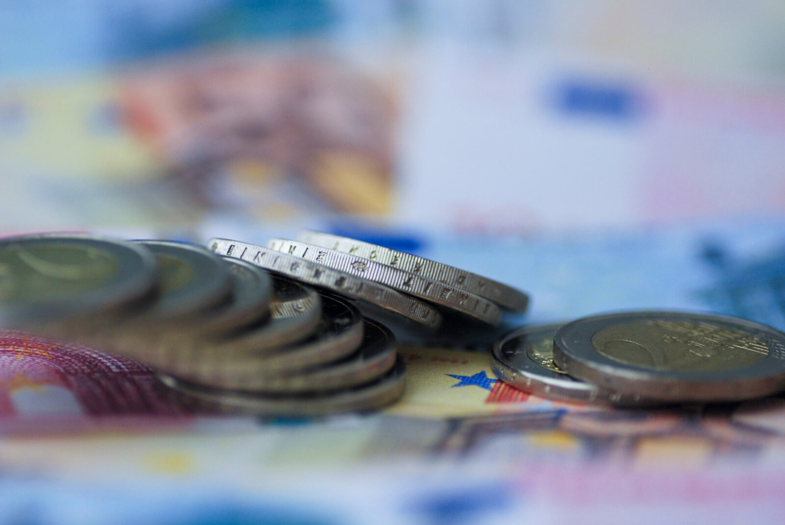 Rechtskonforme & fristgerechte Lohnverrechnung 